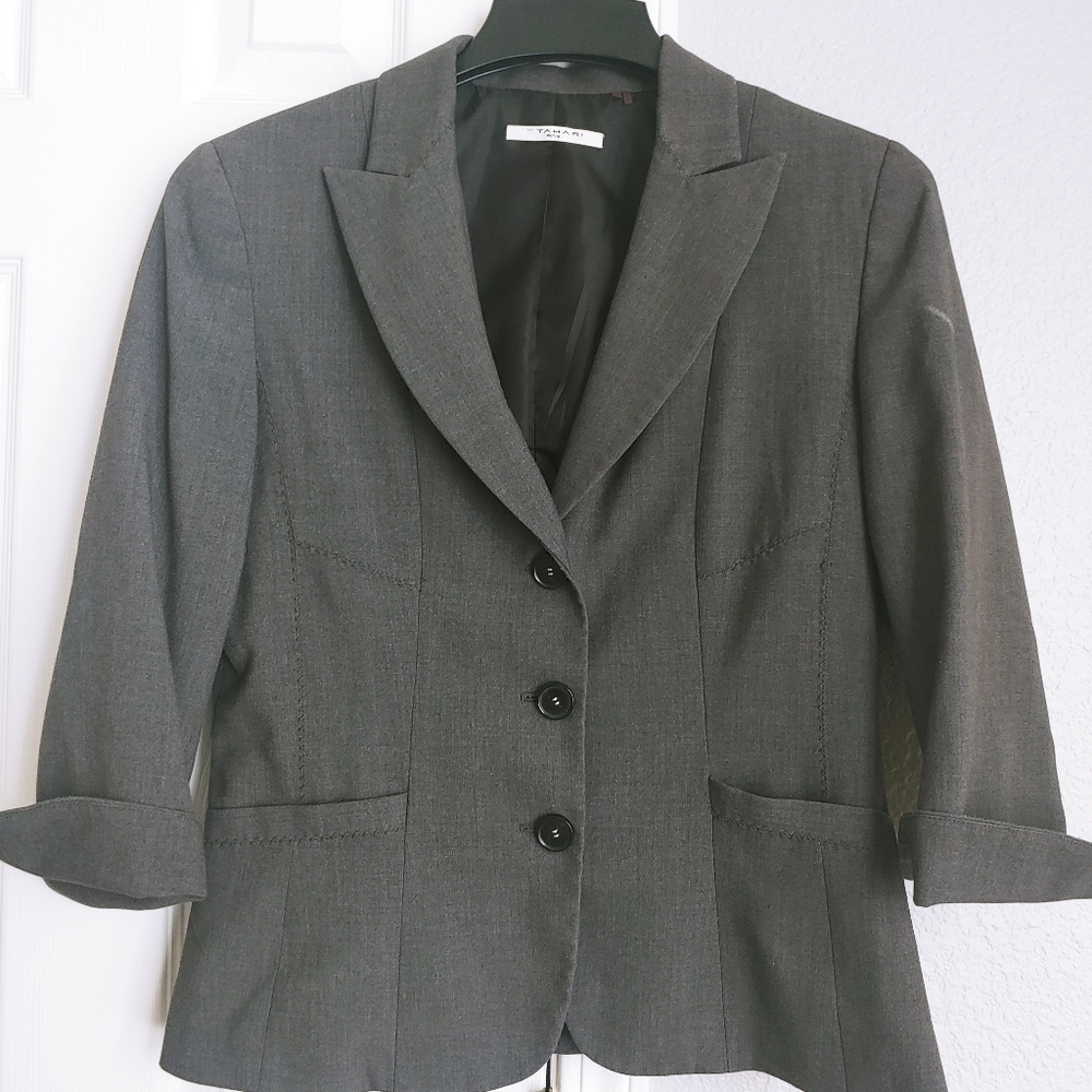 Women's/ Grey blazer